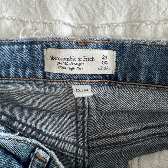 Abercrombie 90’s Straight Jeans - Picture 4 of 5